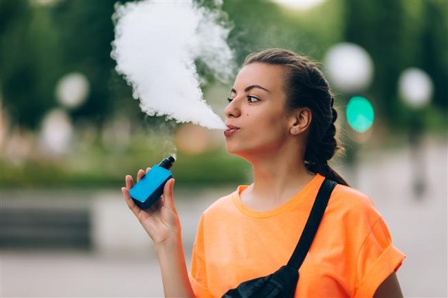 Best pod vape UAE 2025, Pod system Dubai, Compact vape device UAE, Vape starter kit Dubai
